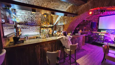 Dobry Kumpel Pub – Live Music, Craft Cocktails & Polish Spirits in Kraków